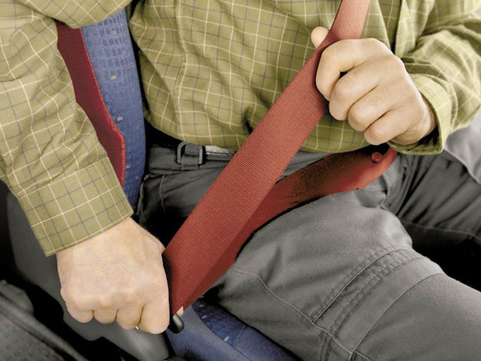 Less than half of lorry drivers wear their seatbelt