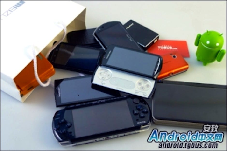 More PSP phone leaks Size comparisons, Asia launch?