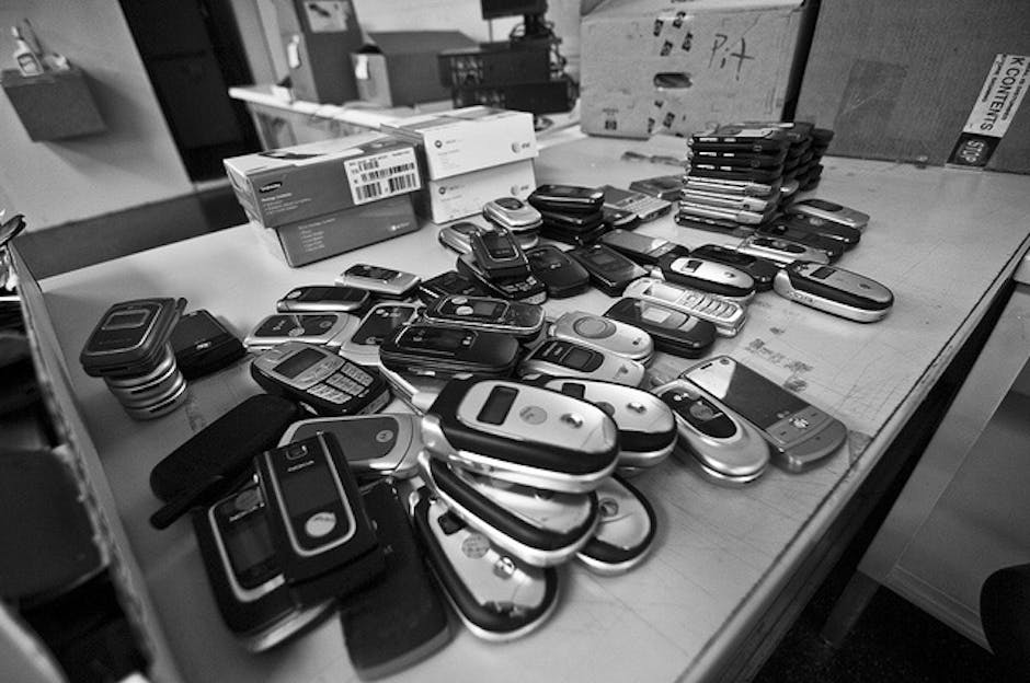How to recycle your old mobile phone or tablet