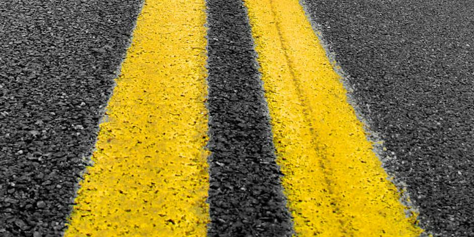 Council paints 46cm stretch of double yellow lines | Recombu