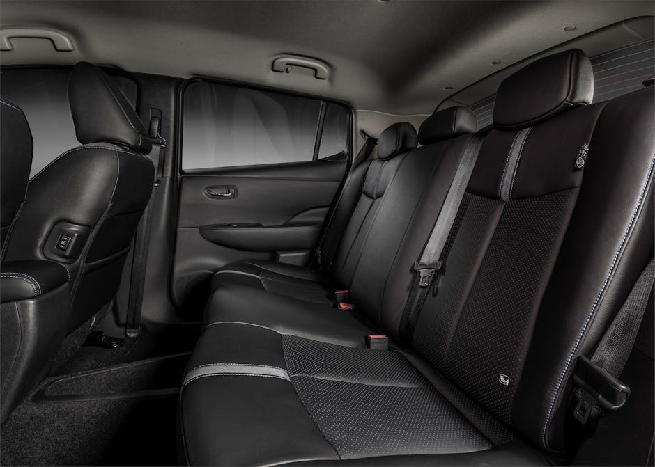 2018 Nissan Leaf rear seat leg room and head room
