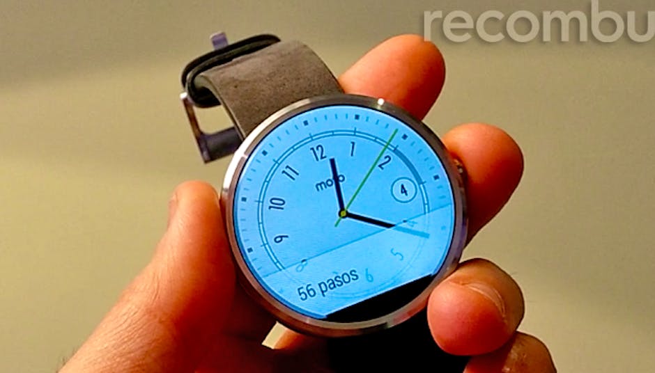 Handson Motorola's Moto 360 is a chunky but stylish smartwatch