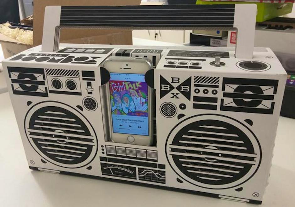 The cardboard boom box that pumps out your smartphone's tunes | Recombu