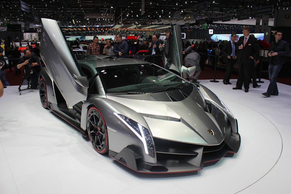 Lamborghini Veneno is a £3.1m one-off hypercar - Geneva Motor Show 2013 ...