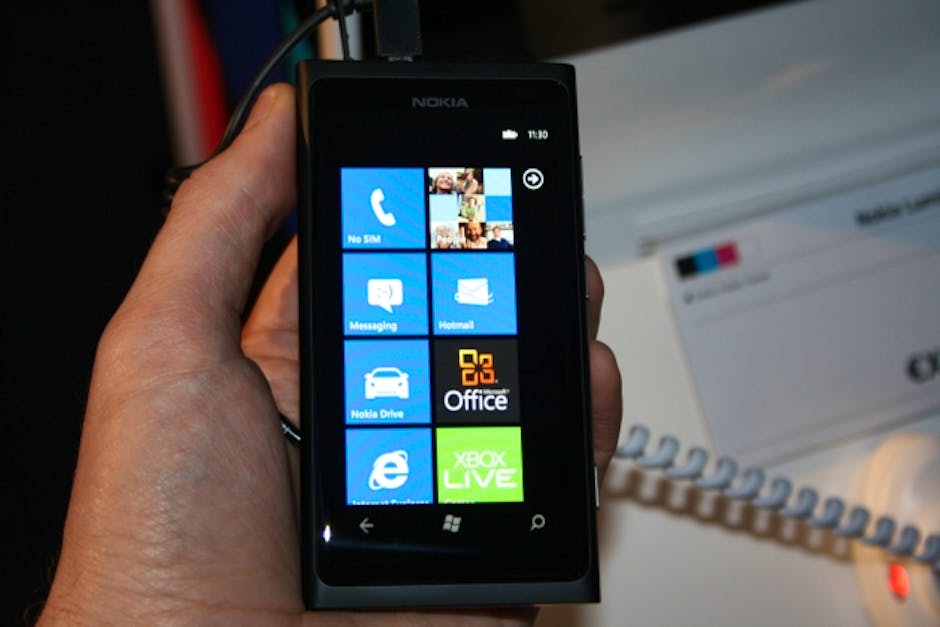 Nokia Lumia 800: Hands-on and first impressions | Recombu