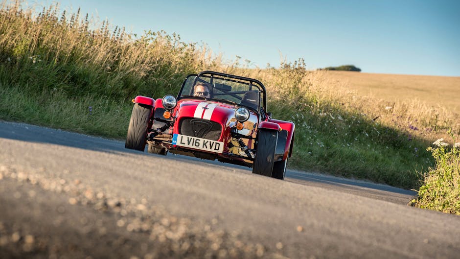 Caterham 310R vs 310S cornering