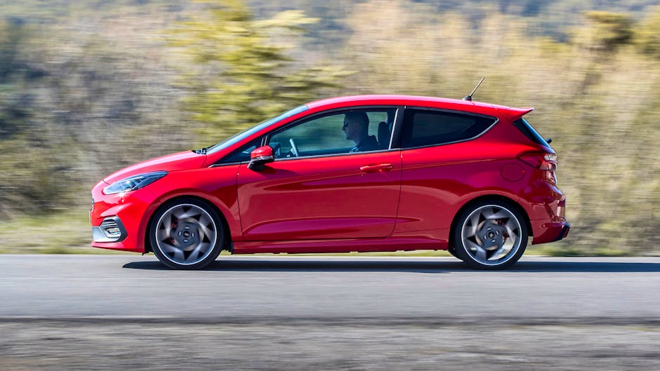 Ford Fiesta ST review (2018): Side view