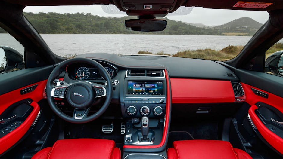 Jaguar E-Pace P300 R-Dynamic red interior