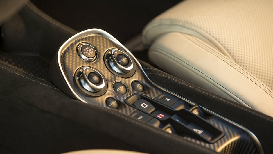 McLaren 570S Active cockpit controls