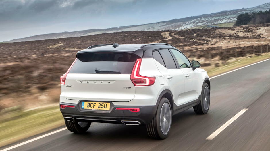 Volvo XC40 on the road